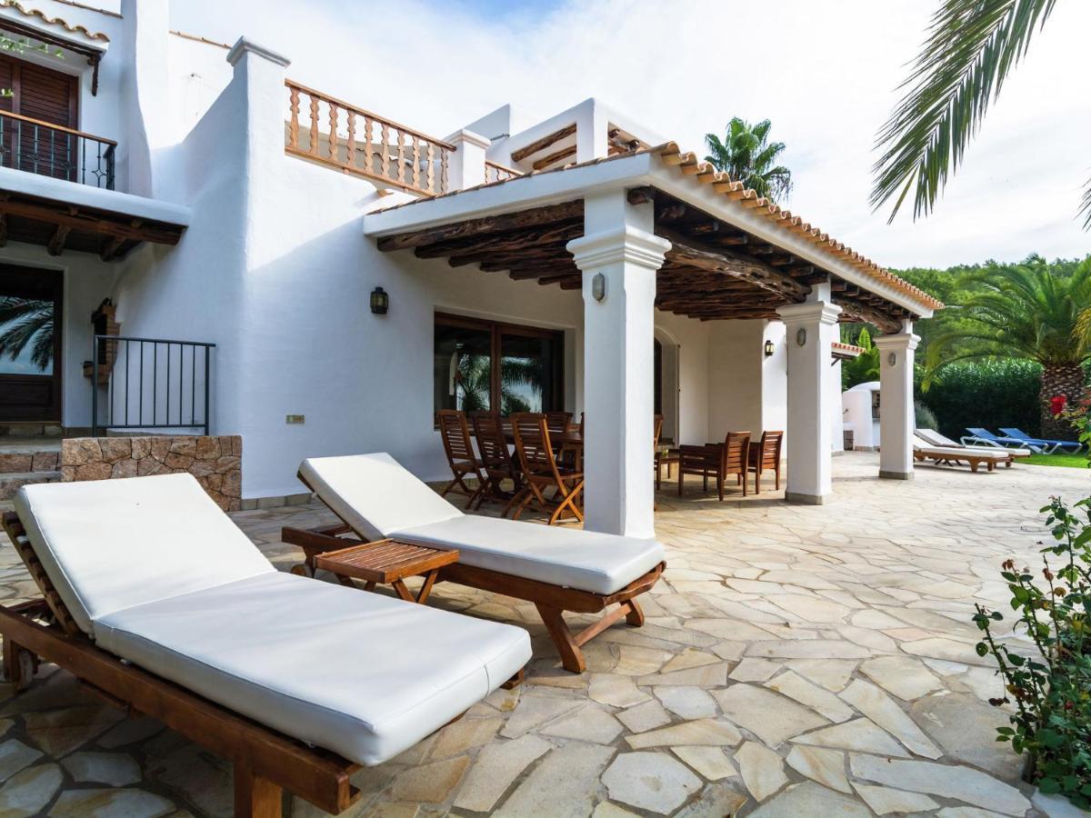 Cozy Holiday Home In Santa Eularia Des Riu With Private Pool Ngoại thất bức ảnh